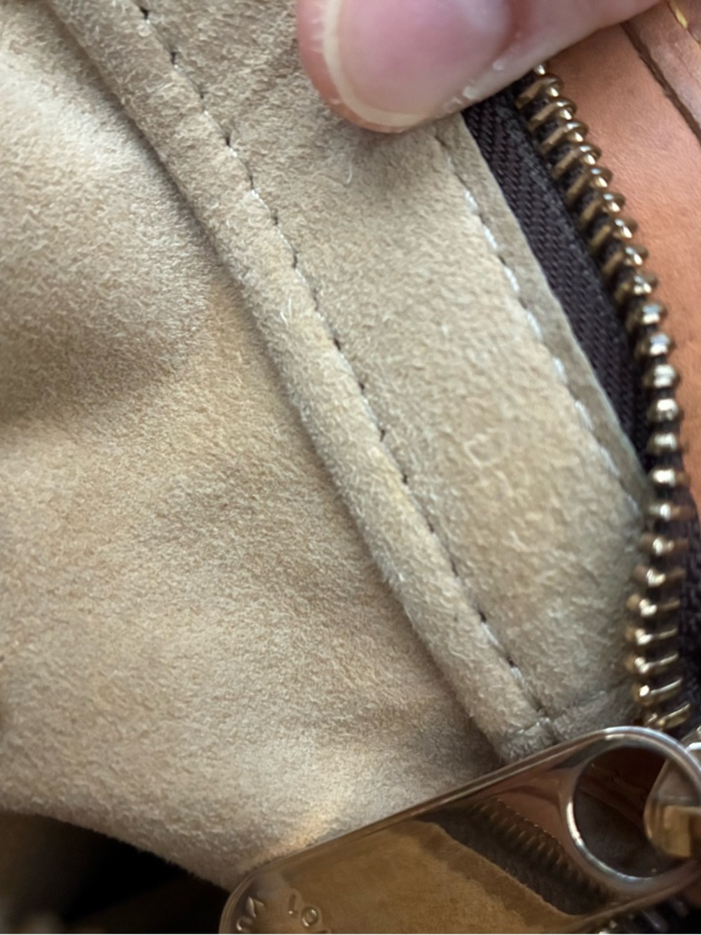 Louis Vuitton monogram boetie mm hand bag with LV dust bag and COA - Picture 5 of 17